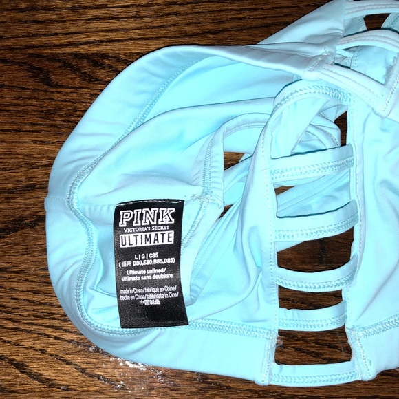 Victoria’s Secret PINK Ultimate Sports Bra - Picture 4 of 4